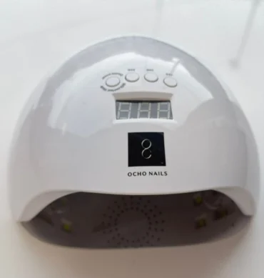 Servisirana oprema: UV LED lampa za nokte Ocho x13 65w, sa metalnim dnom