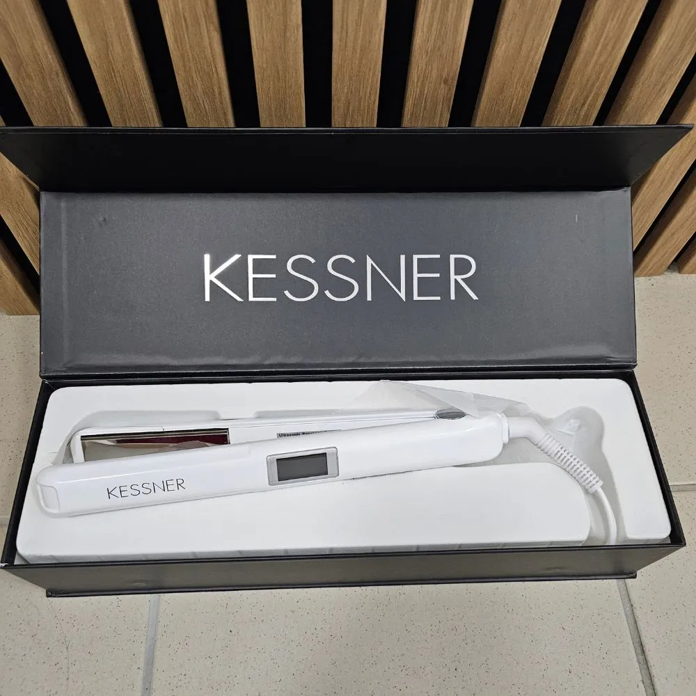 Oštećenje: Profesionalna pegla za keratinski tretman i regenaraciju kose