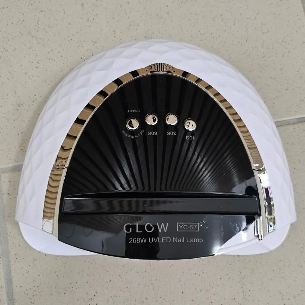 Oštećenje: UV/LED lampa za nokte Black&White 268 W
